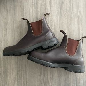 Like new Blundstone shoes